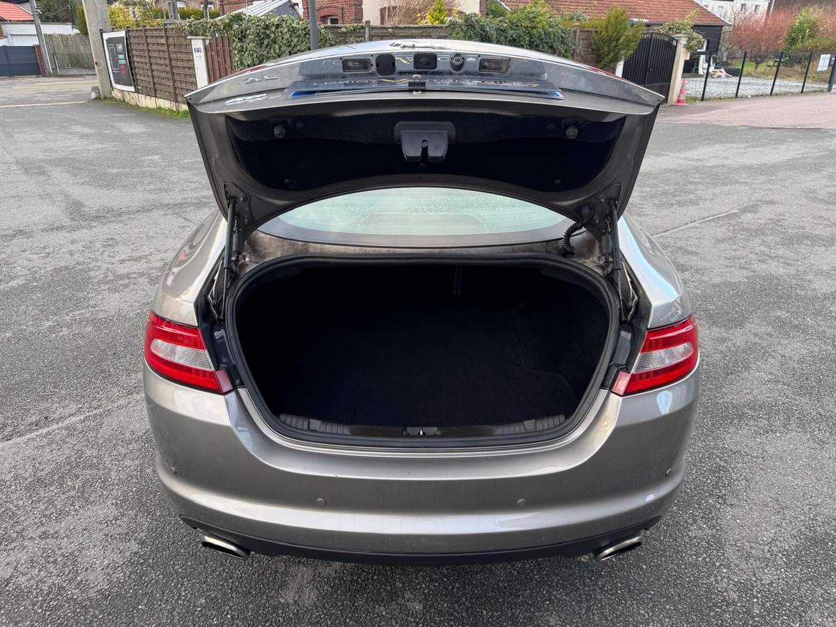 Jaguar XF 3.0 V6 Premium Luxury - Révisé - Garantie