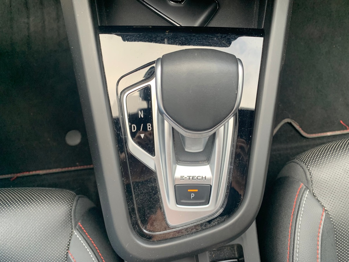 RENAULT Arkana 145 ch | RS Line | Apple car Play Android Auto | Caméra de recul | Siéges électriques