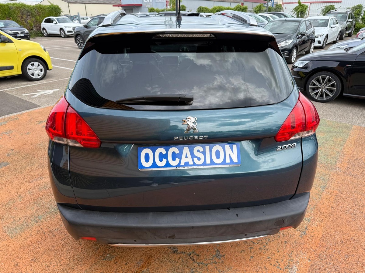 Peugeot 2008 1.2 130 ch URBAN