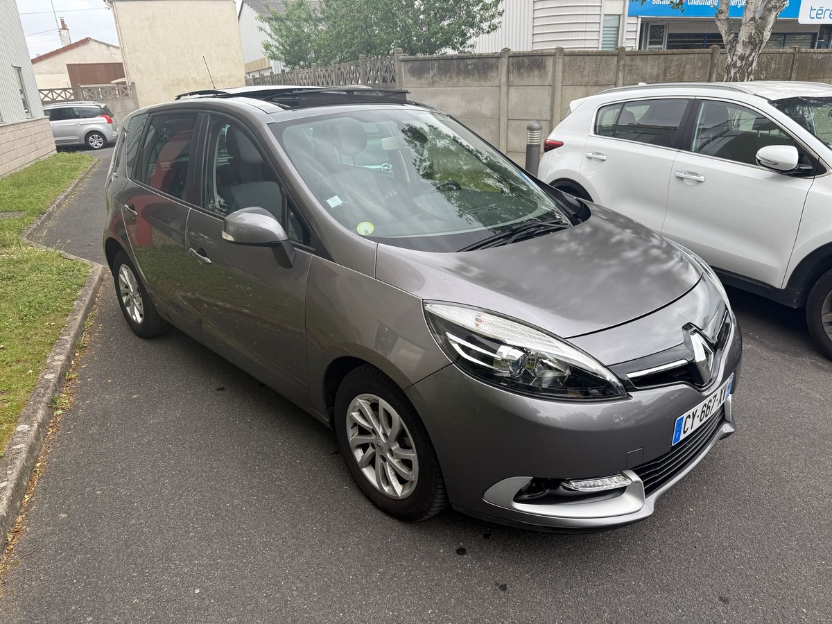 RENAULT Scenic 1.6 DCI 130 CV 1er main dynamique 4X