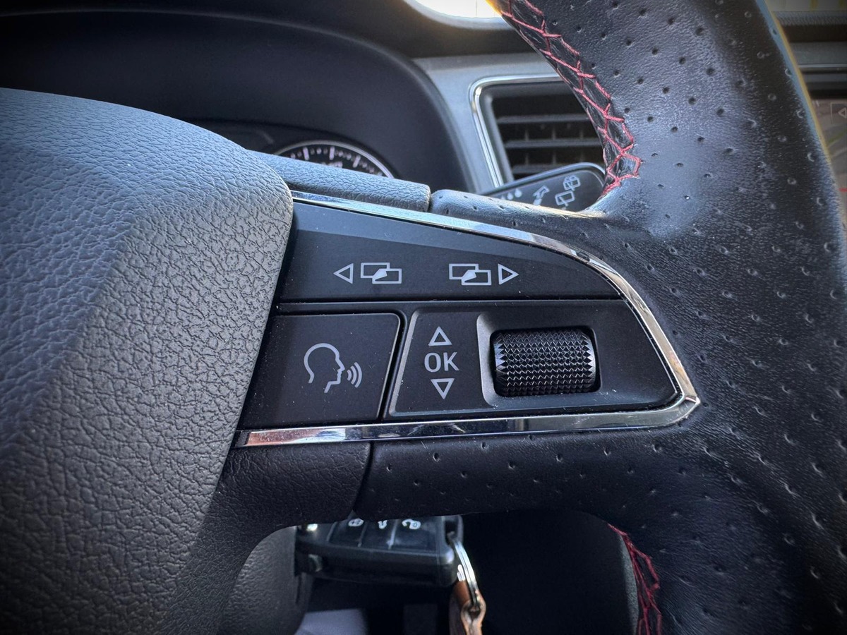 Seat Leon 2.0 tdi 150 FR / Distribution OK / Caméra / Carplay