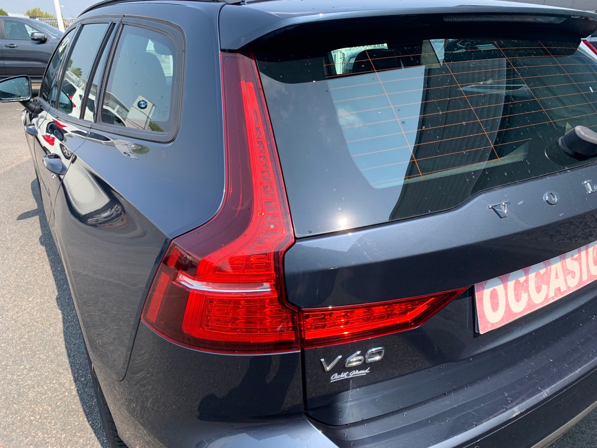 Volvo V60 150 ch | Business Excecutive | Caméra recul | Apple car Play | Cuir | Régulateur vitesse