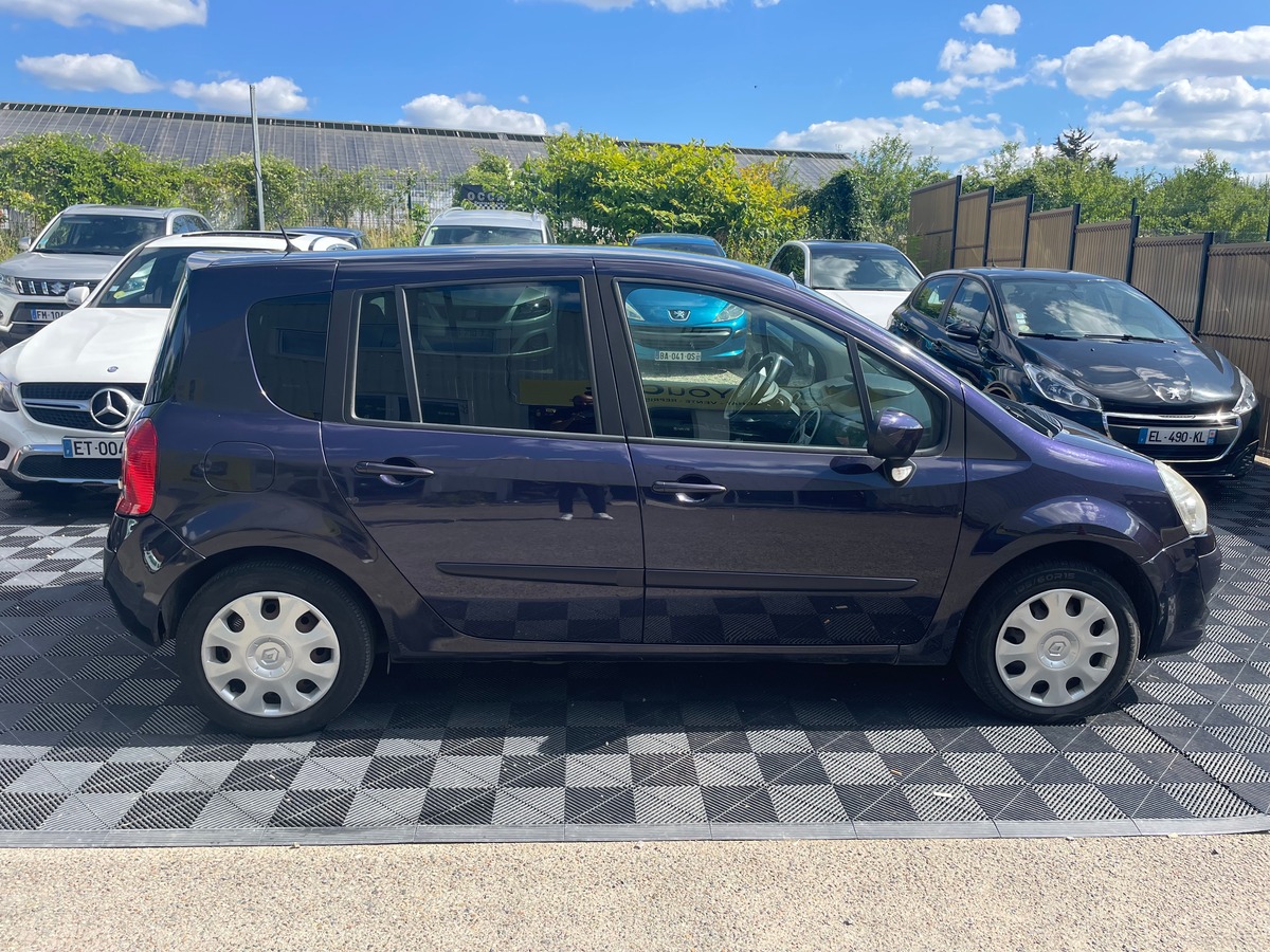 RENAULT Grand Modus 1.5 DCI 86CV RIEN A PREVOIR - COURROIE DE DISTRIBUTION OK - CLIMATISATION AUTO