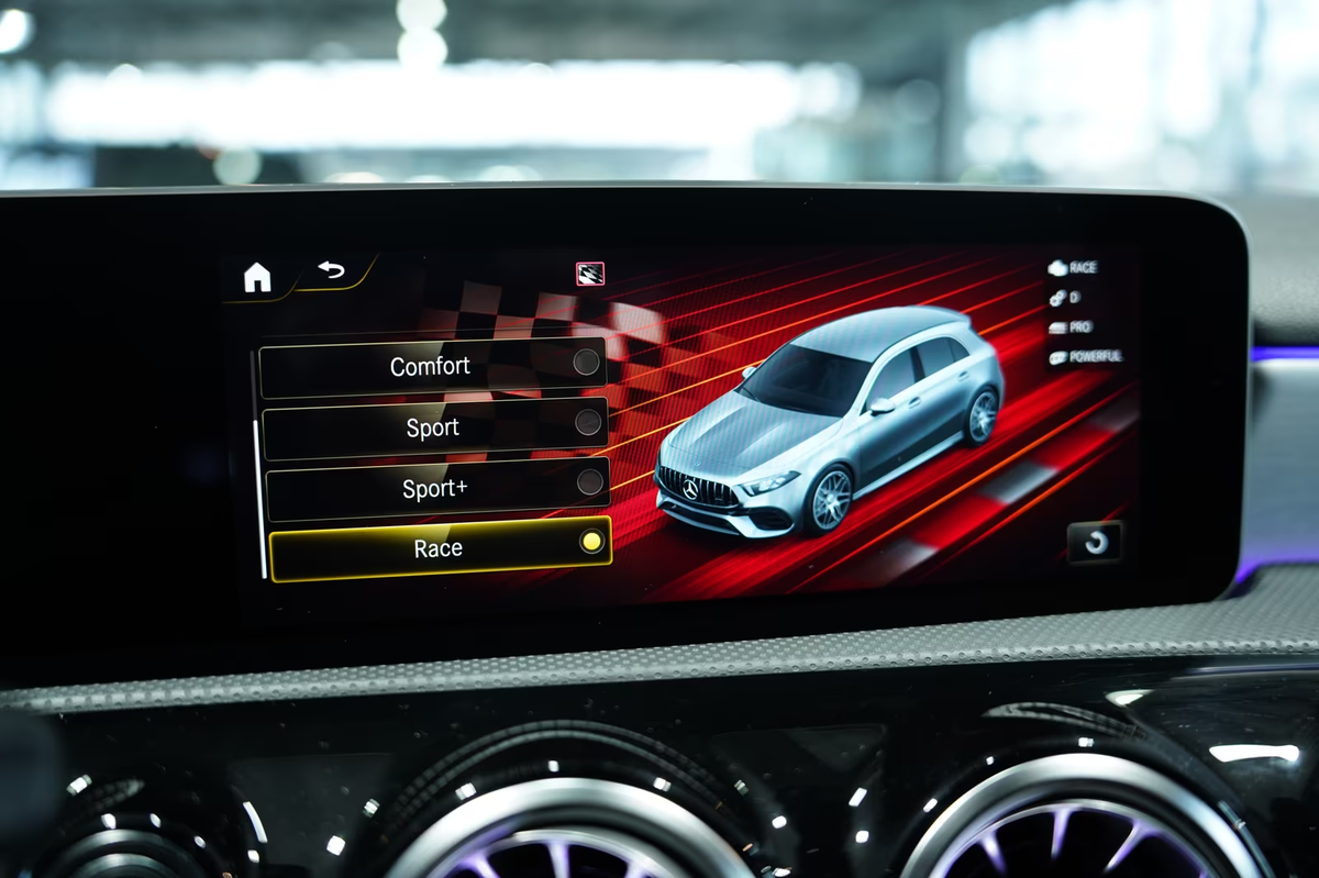 Mercedes-Benz Classe A 45 AMG 421ch S 4Matic+ 8G-DCT Speedshift AMG/Burmester/Caméra