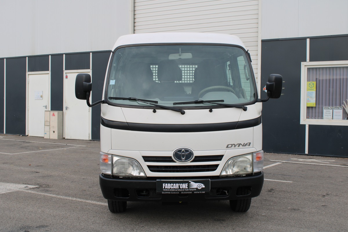 Toyota Dyna 100 3.0 D-4D DOUBLE CABINE 6 PL - Garantie 12 mois