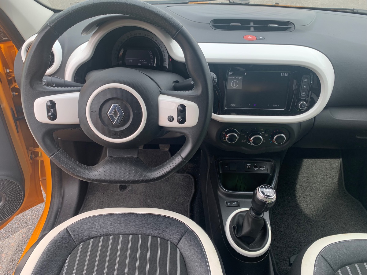 RENAULT Twingo 75 ch | INTENS | 1iére main | Ecran tactile | Radar arriére | Entretien constructeur