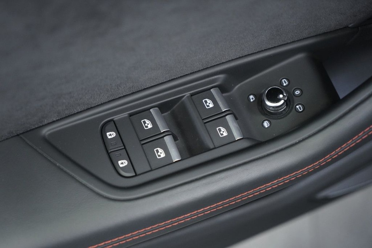 Audi RS4 Avant V 2.9 V6 TFSI 450ch quattro tiptronic 8/Gris Nardo/B&O/VO Allemand/Malus 12400e