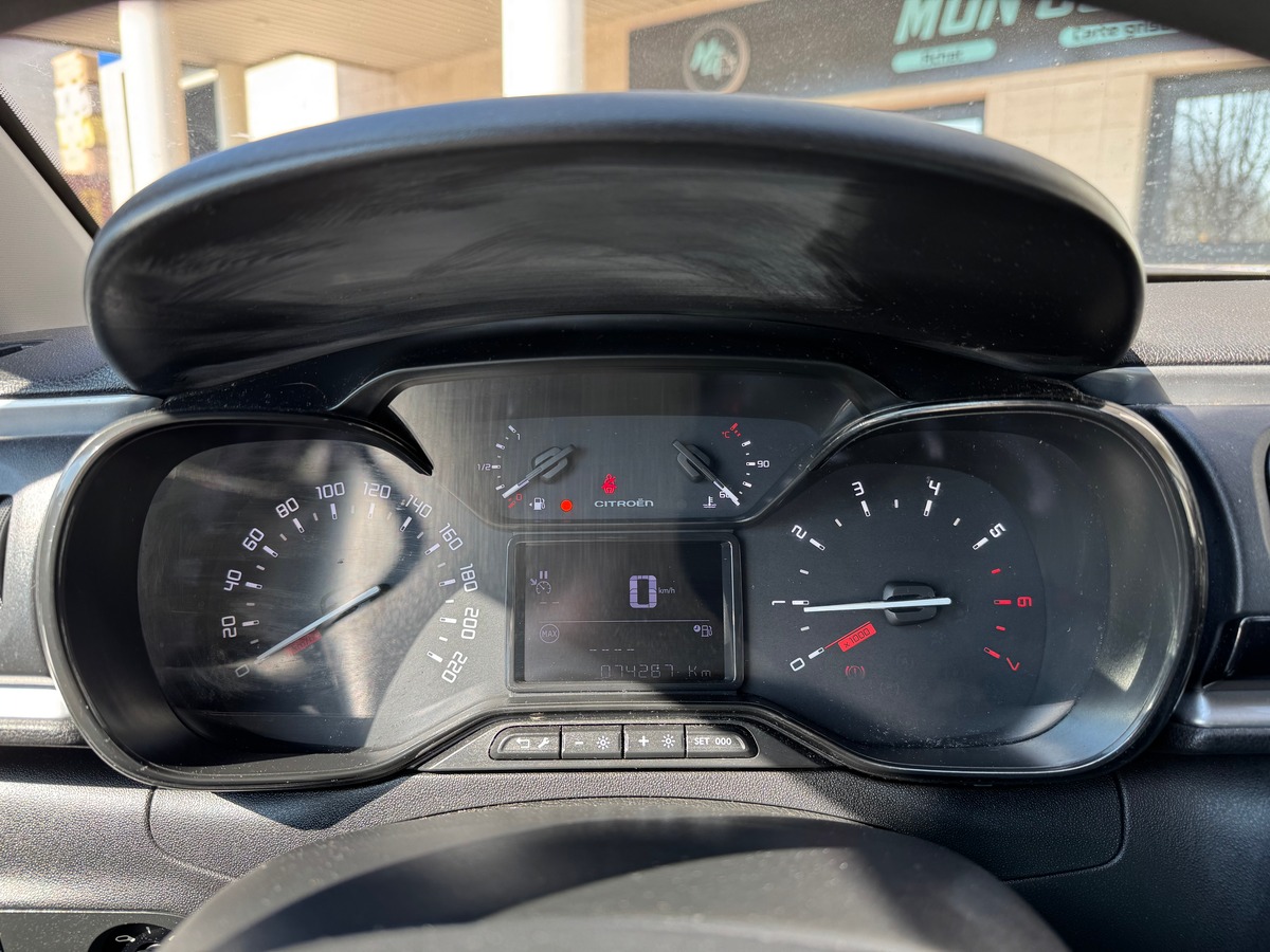 Citroën C3 Phase 3 Shine S&S 110 cv - Carnet d'entretien complet - Courroie changée - Apple Carplay
