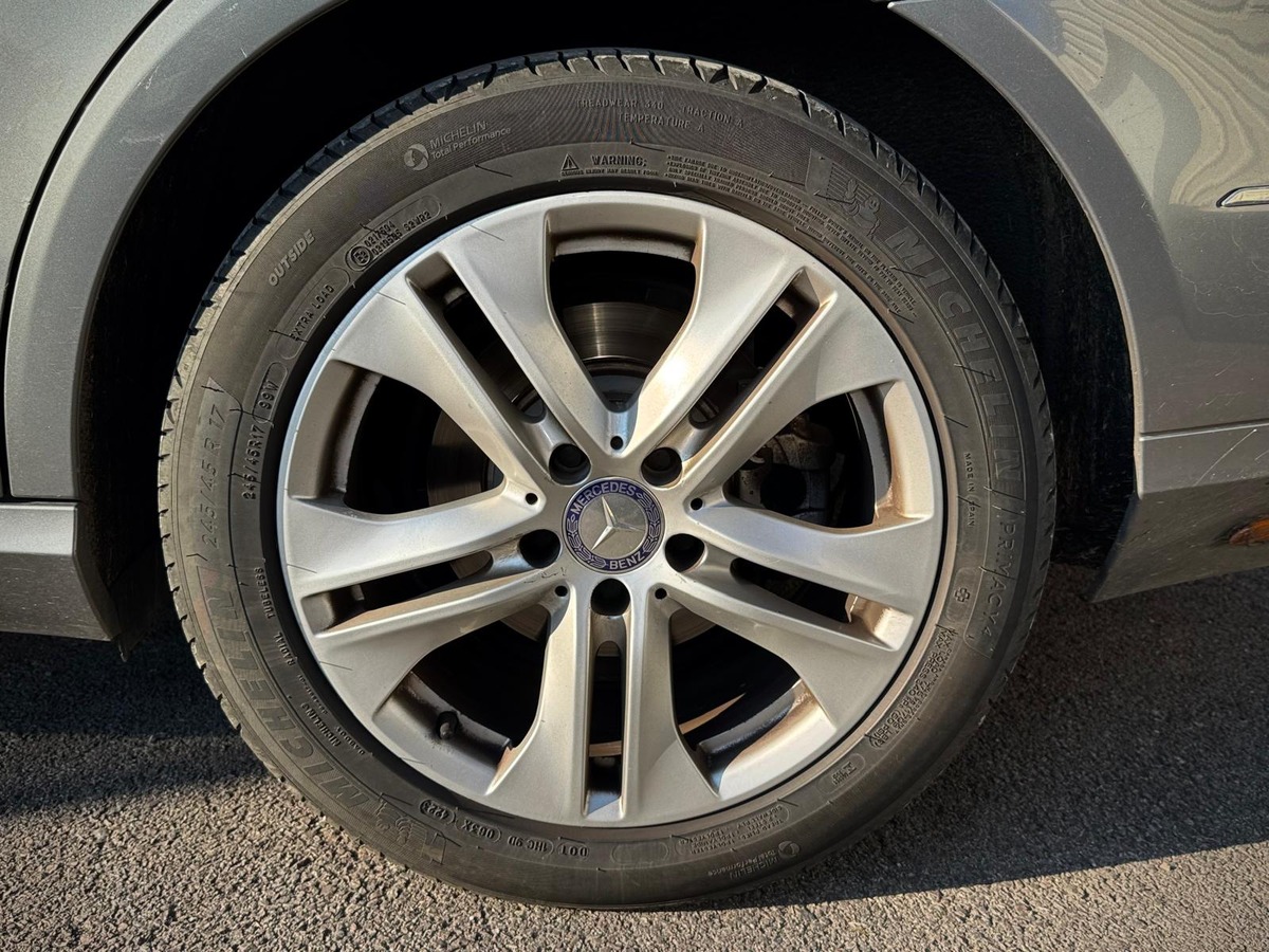 Mercedes-Benz Classe E 250 CGI