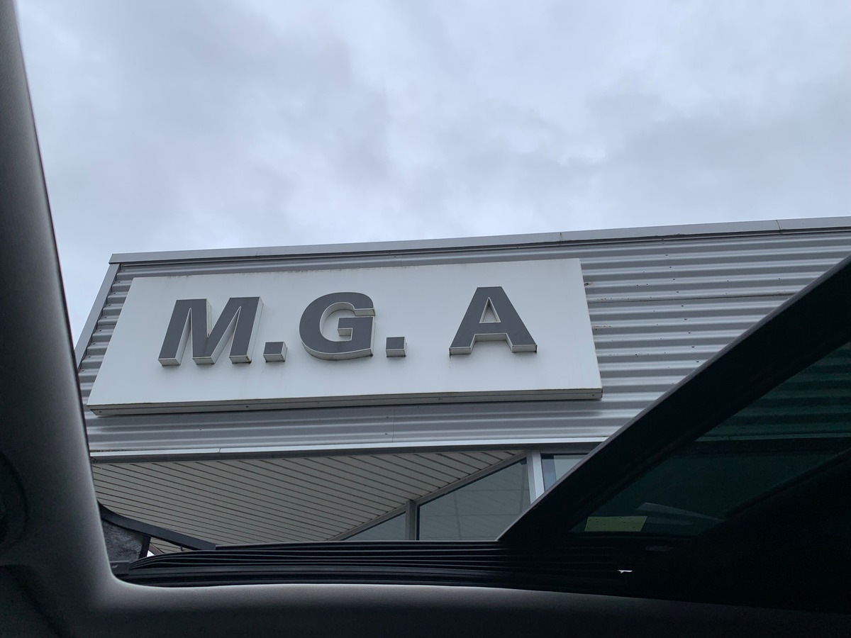 Kia Sorento 200 ch | Premium | 7 Places | AWD | Toit ouvrant panoramique | GPS | Régulateur vitesse