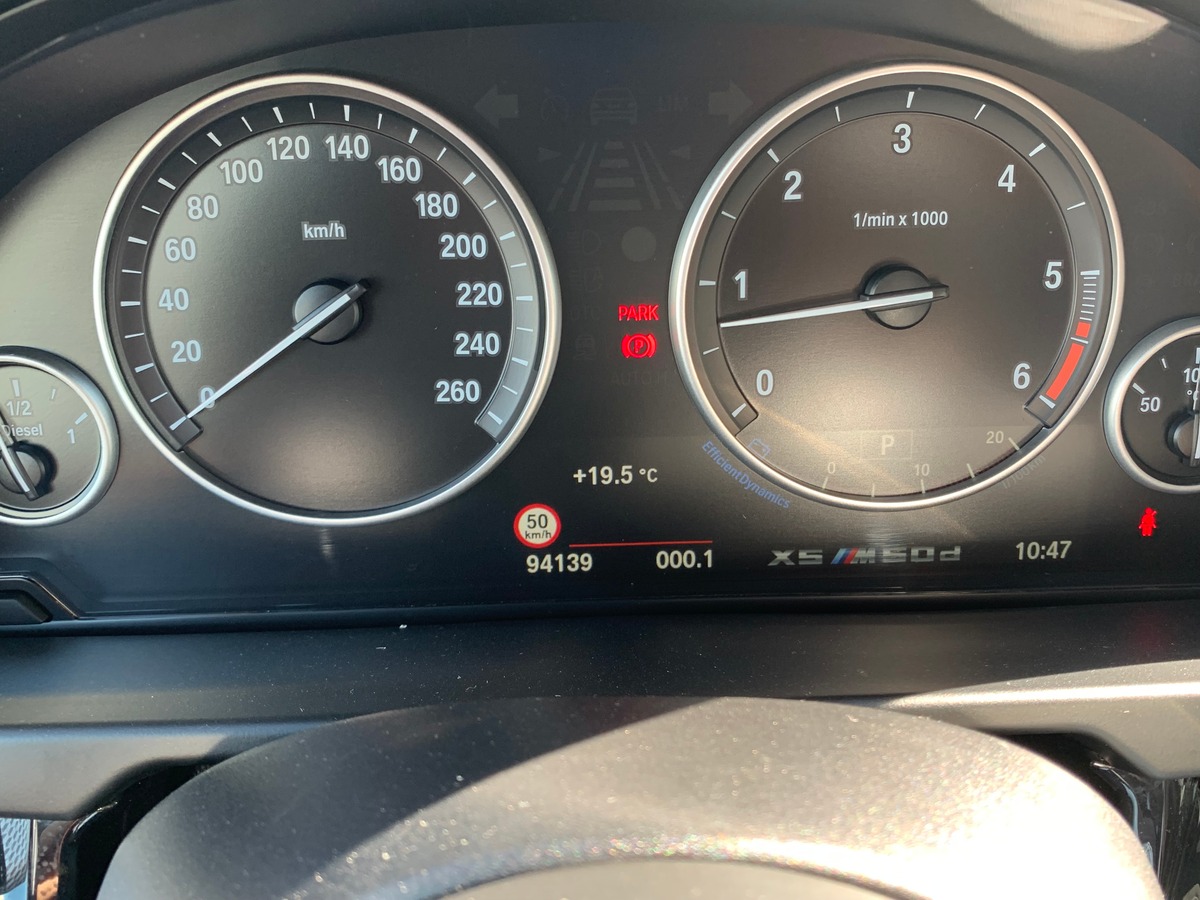 Bmw X5 380 ch | M50D | xDrive | Caméra recul | GPS | Attelage | Harman Kardon | Sièges électriques