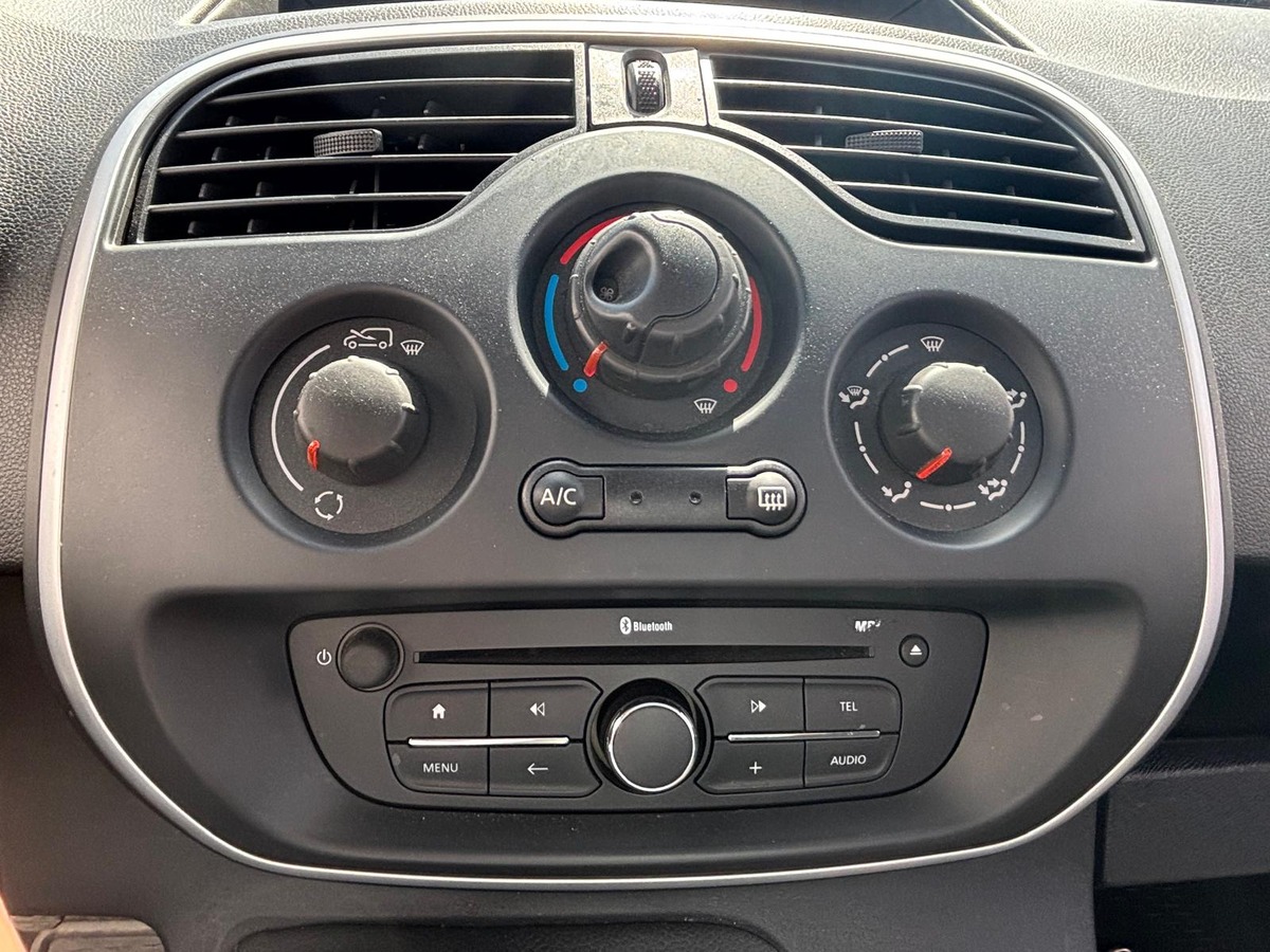 RENAULT Kangoo Express 1.5 Blue dCi 95ch Extra R-Link - PRIX HT -  TTC : 9 990 € - Garantie 12 Mois