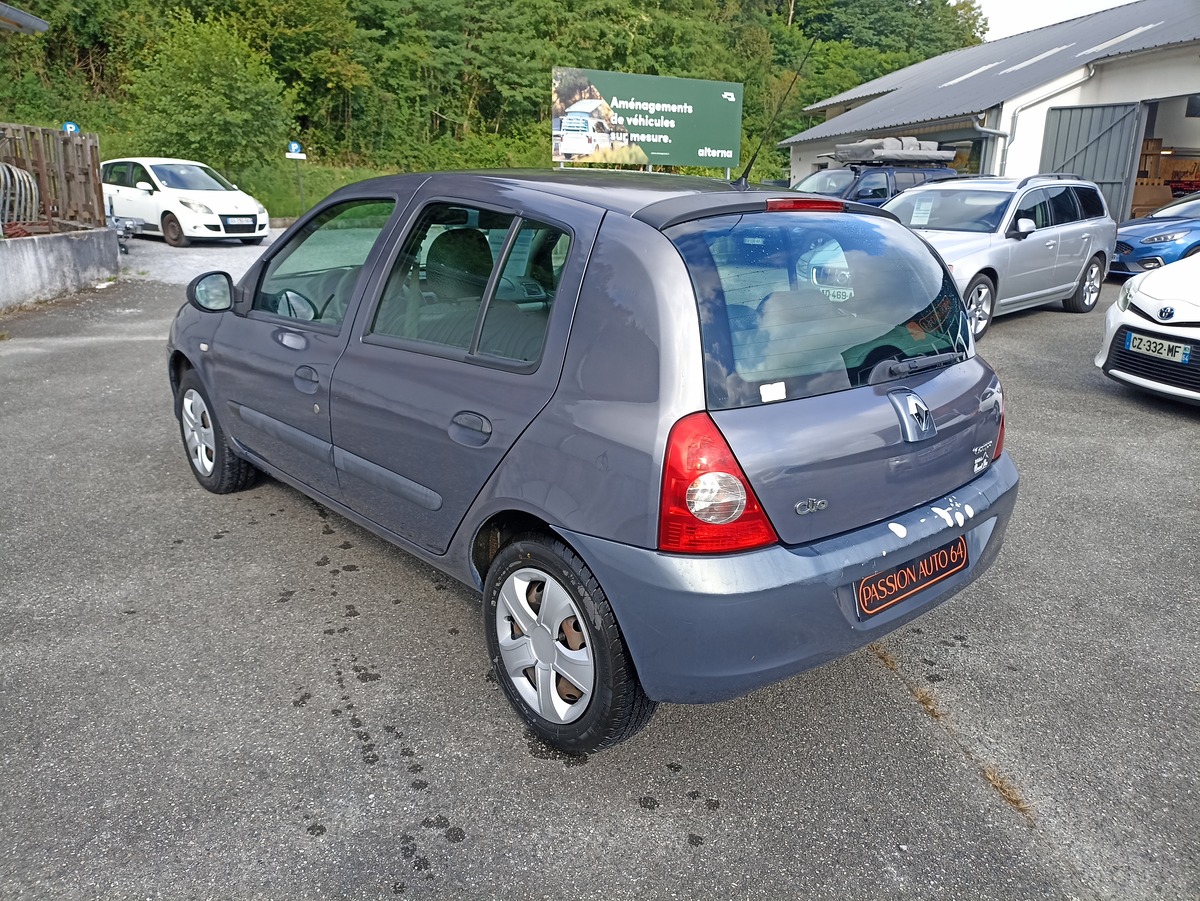 RENAULT Clio III 1.2 16S 75CV CAMPUS 5 PORTES