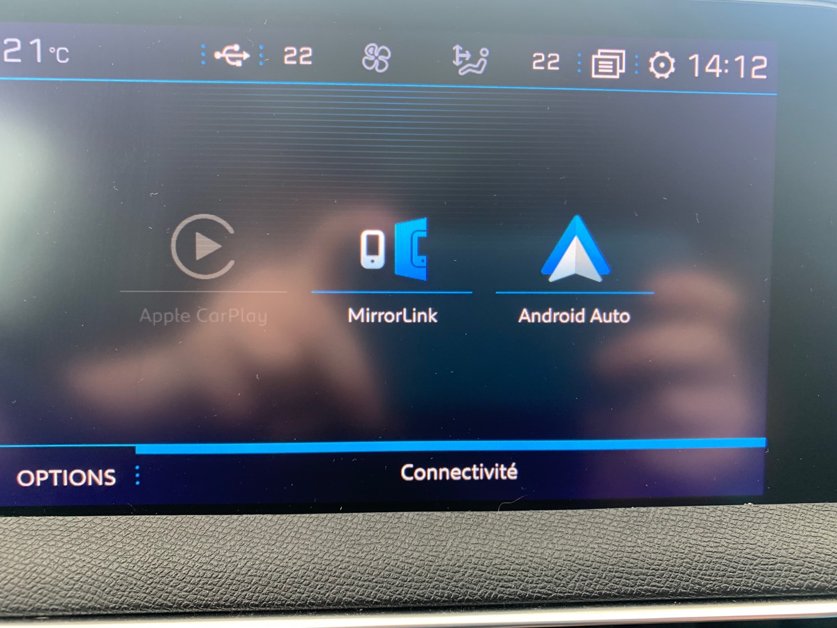 Peugeot 3008 130 ch | Allure | Toit ouvrant panoramique | Caméra recul | Attelage | Apple car play