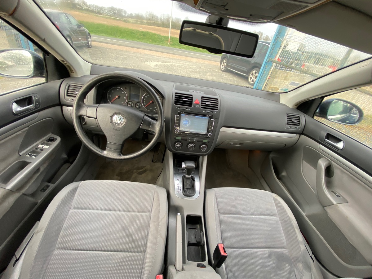 Volkswagen Jetta 2.0 tdi 140cv dsg 209015km