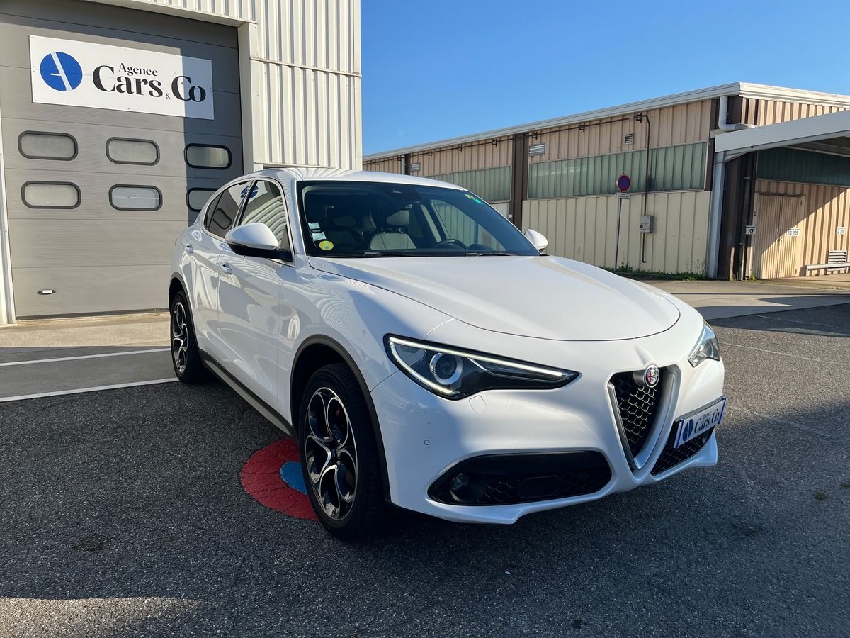 Alfa Romeo Stelvio 2.2 210CH Q4 SPORT EDITION, AT8, HAYON ELEC, CAMERA, MAINTIEN DANS LA VOIE