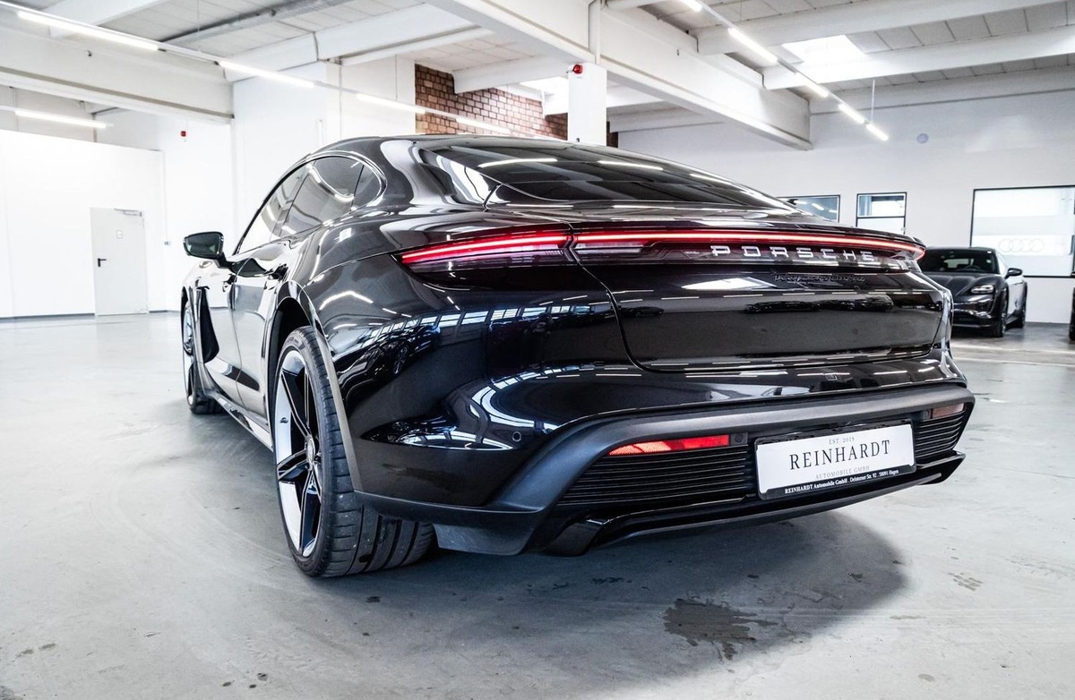 Porsche Taycan 680ch Turbo