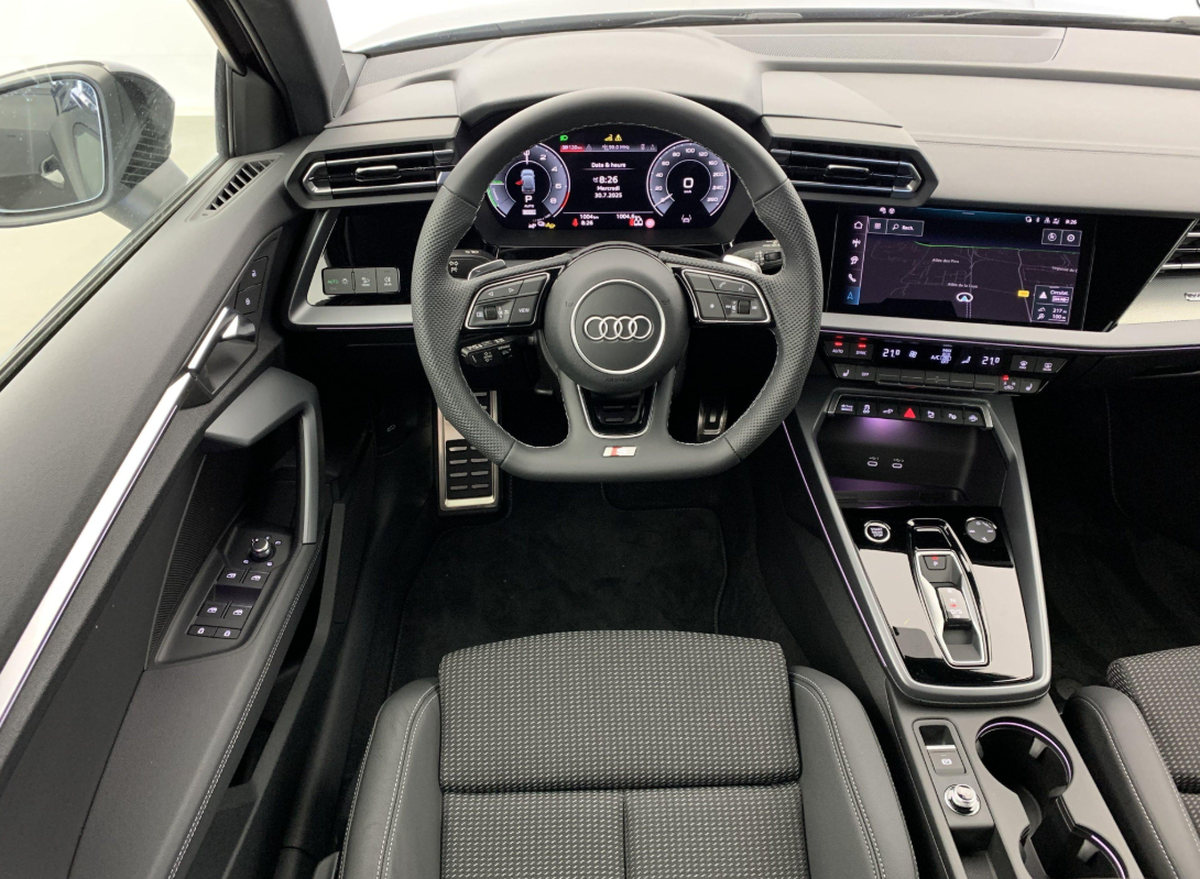 Audi A3 Sportback NOUVELLE 45 TFSI E HYBRIDE RECHARGEABLE | 272 | S TRONIC 6 | S LINE