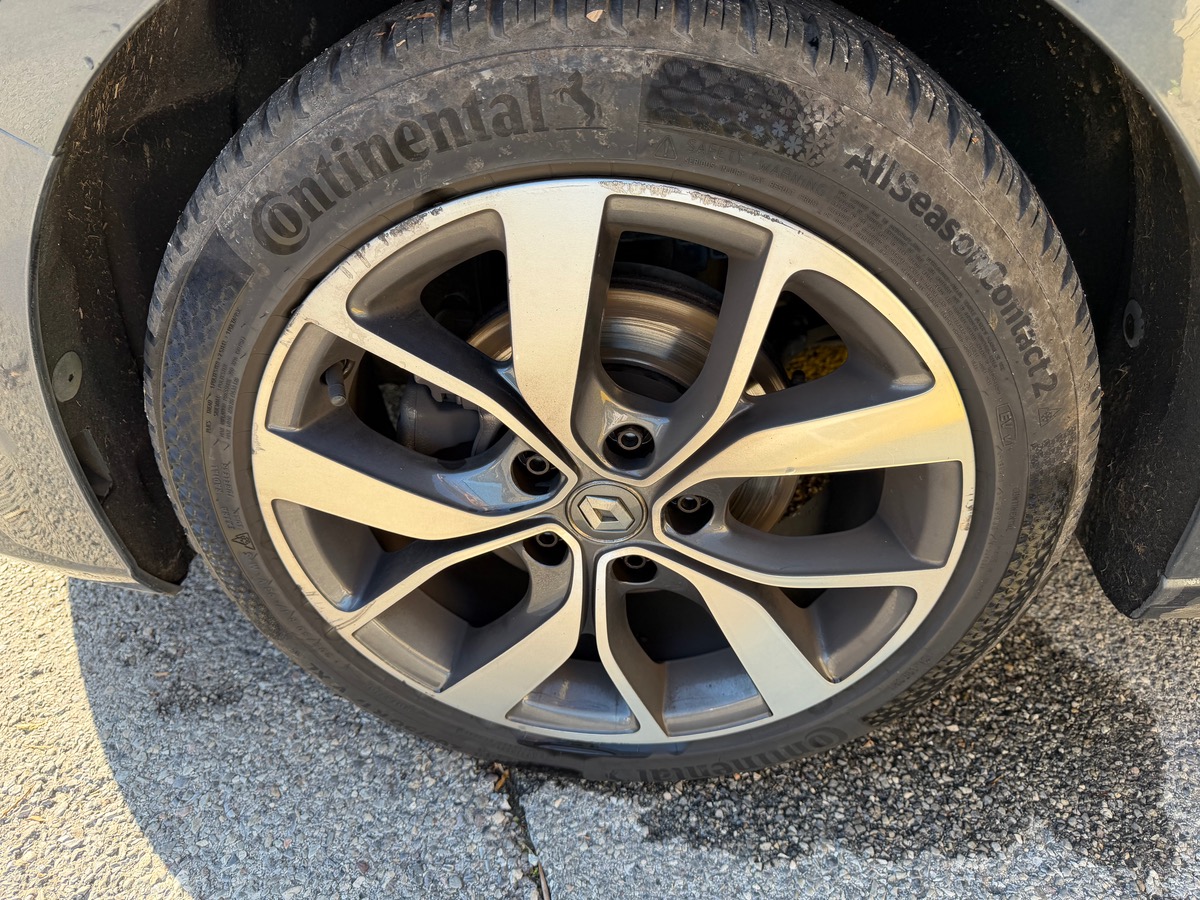 RENAULT Megane ESTATE TCE 130 CV / Intens / Grand écran / Caméra / KM Réel / Jantes