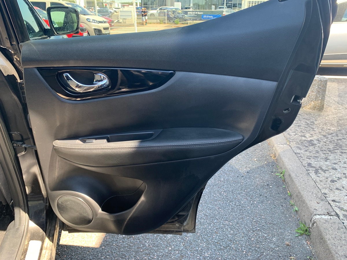 Nissan Qashqai 130 ch | Tekna | Toit panoramique | Caméra de recul | Régulateur vitesse | Attelage