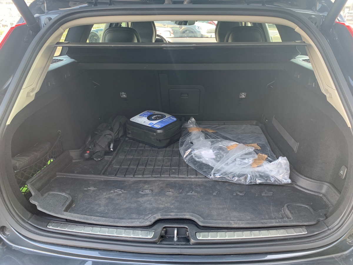 Volvo V60 150 ch | Momentum business | Caméra de recul | Avertisseur Angles Morts | Apple car Play