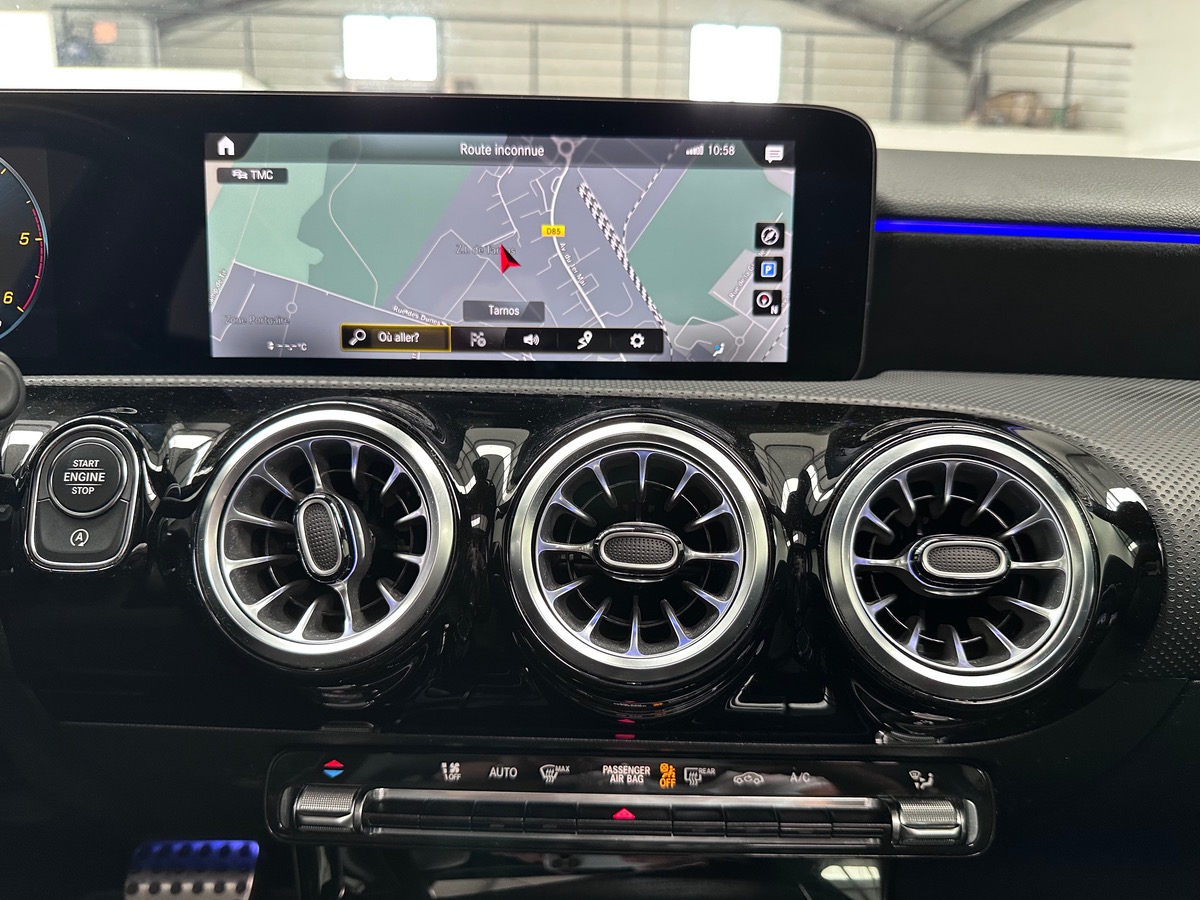 Mercedes-Benz Classe A IV (2) 200 D AMG LINE 8G-DCT