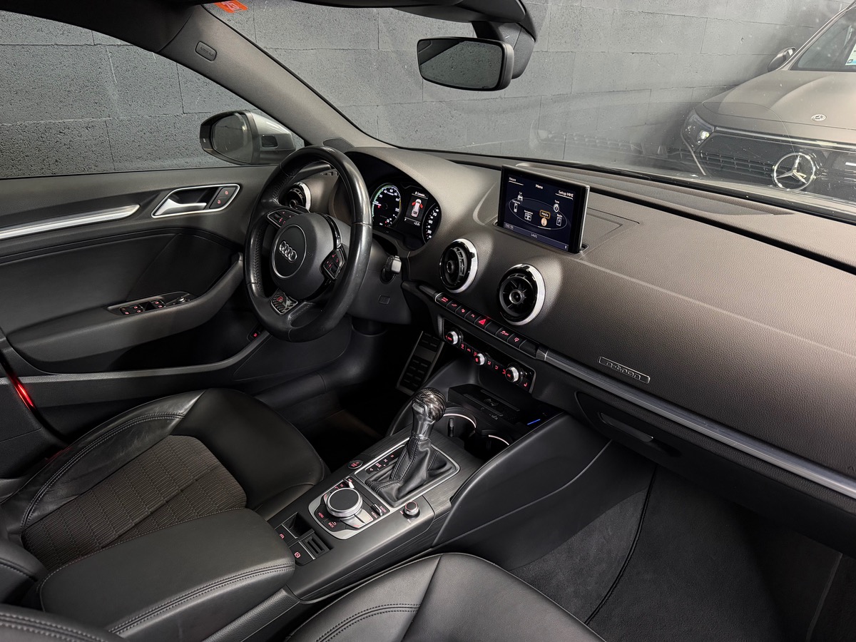 Audi A3 Sportback e-tron 1.4 TFSI 204 ch Ambition Luxe S tronic 6