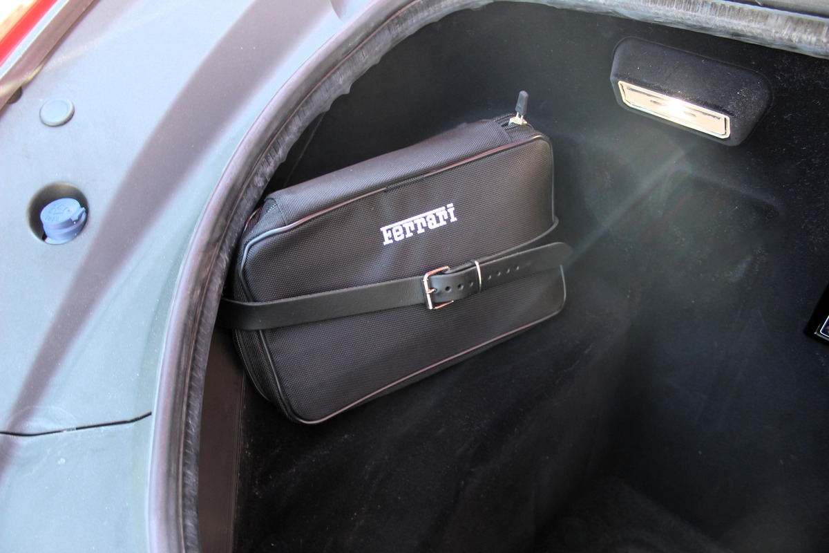 Ferrari F8 Tributo COUPE 3.9 DCT V8 BiTurbo 720 ch 1ère MAIN  ROSSO SCUDERIA - ORIGINE FRANCE