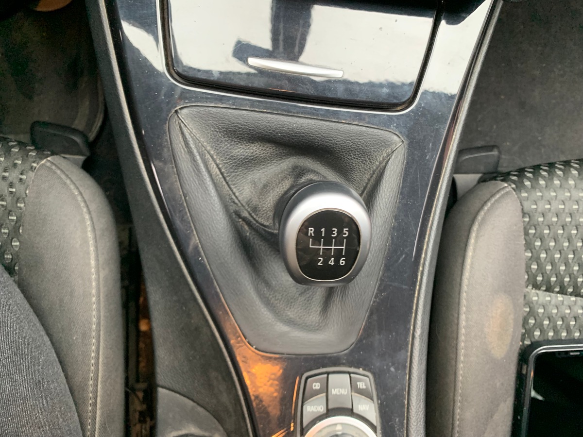 Bmw Série 3 Touring 184 ch | GPS | Radar de recul | Climatisation Auto | Jantes Alu 17"| Attelage