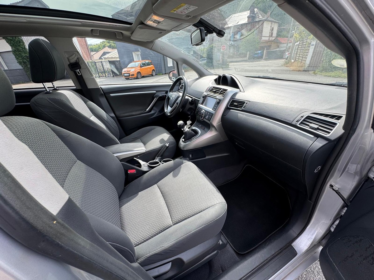 Toyota Verso 2.0 D-4D 125cv DYNAMIIC 7places - garantie