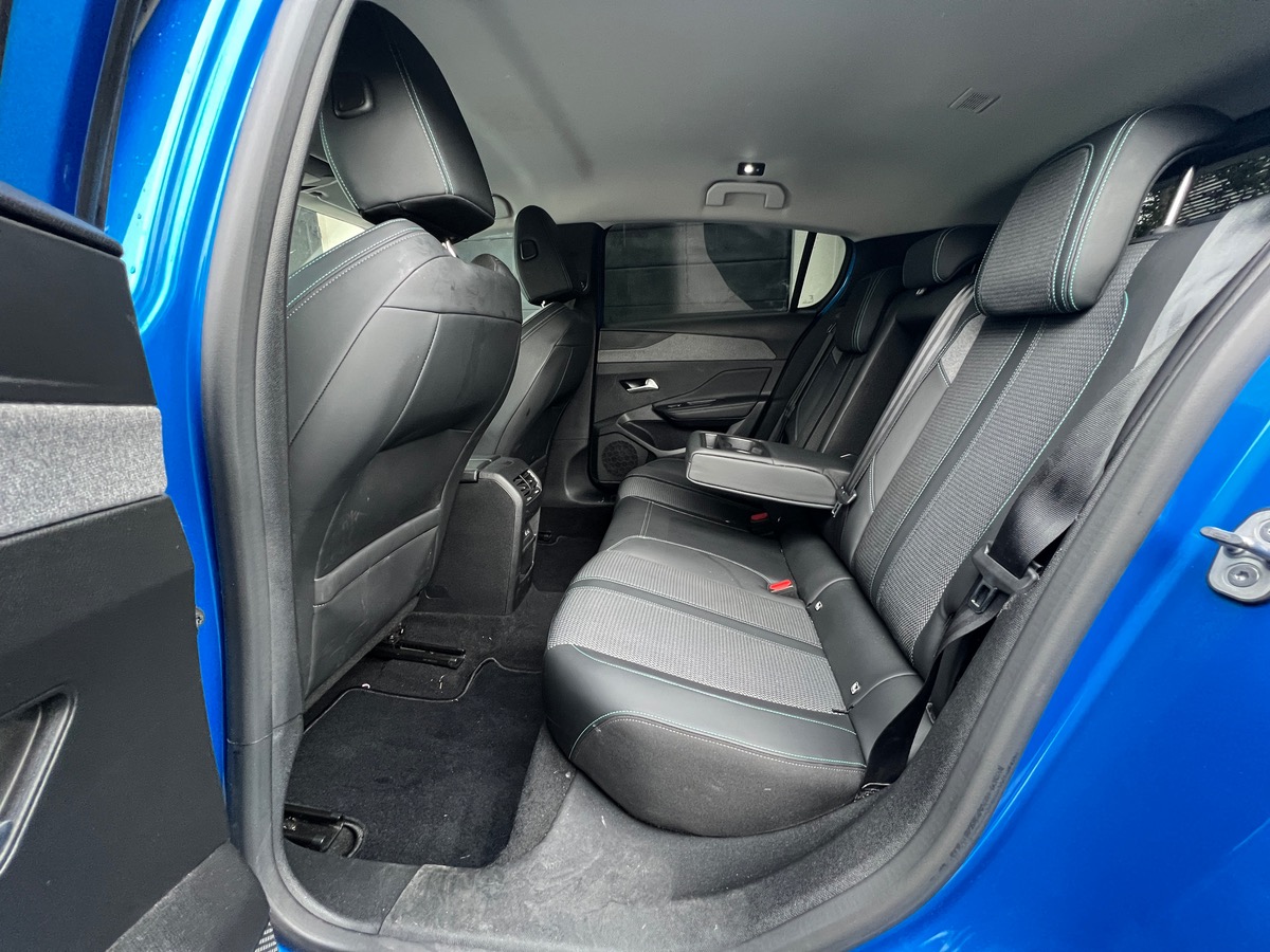 Peugeot 308 Allure 1.5 Blue HDI 130cv EAT8