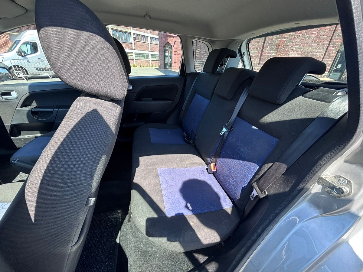 Ford Fiesta V 1.25 60 TREND 5P - Révisée - Garantie