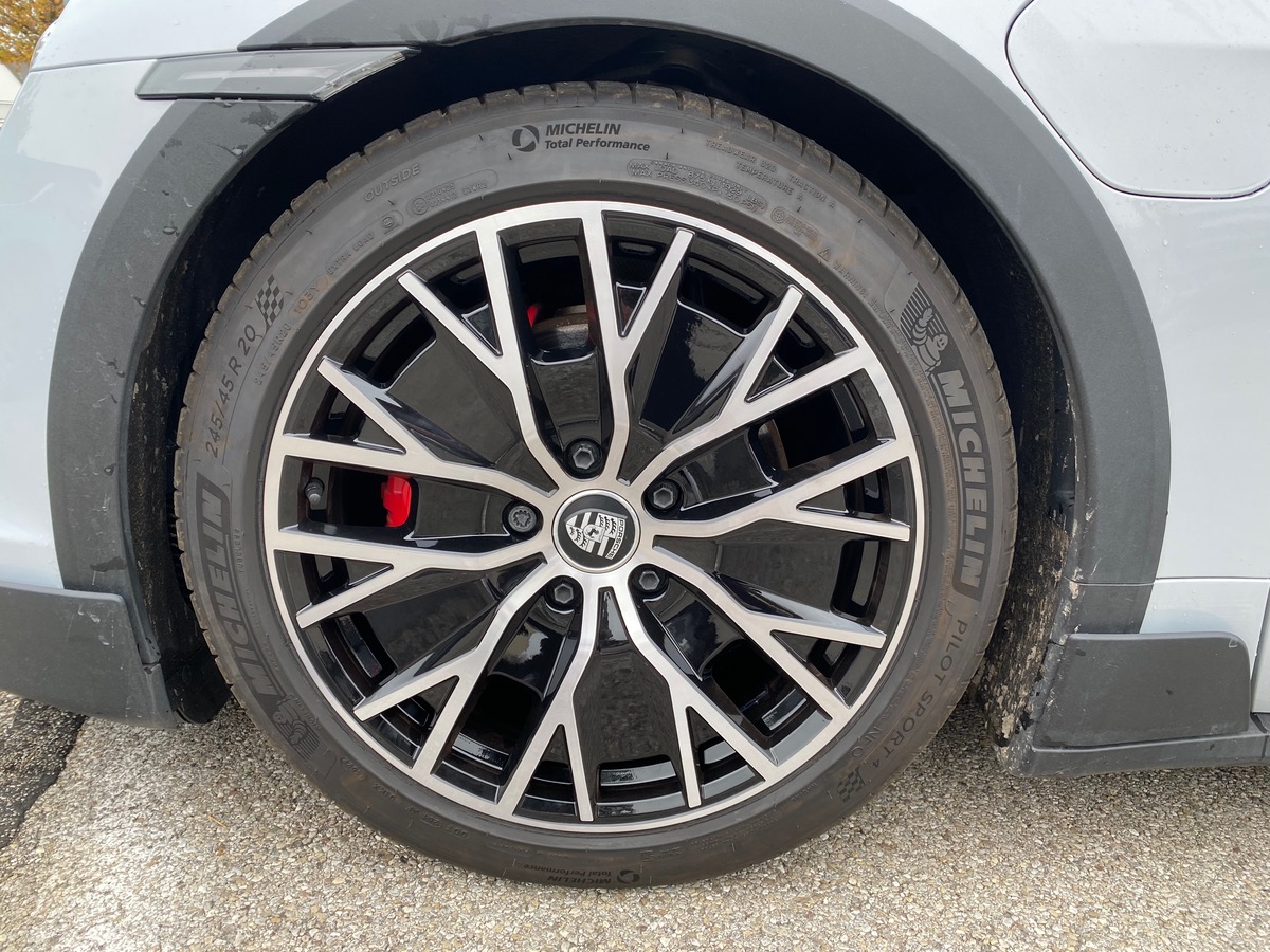 Porsche Taycan Cross Turismo 4S 571ch Gris Glacier 360/ACC/Keyless/Bose/4roues directrices/PDLS+/PTV