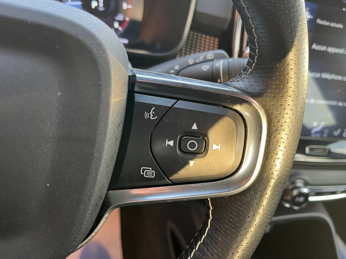 Volvo XC40 D3 2.0 TDi Geartronic8 150 R DESIGN Boîte automatique