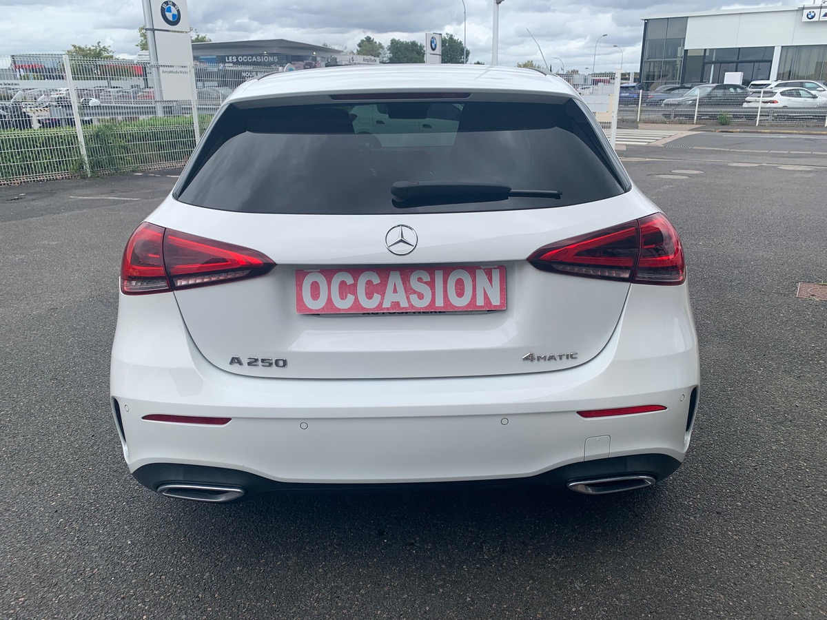 Mercedes-Benz Classe A 225 ch | AMG LINE | Toit ouvrant panoramique | Eclairage d'Ambiance | 4 MATIC