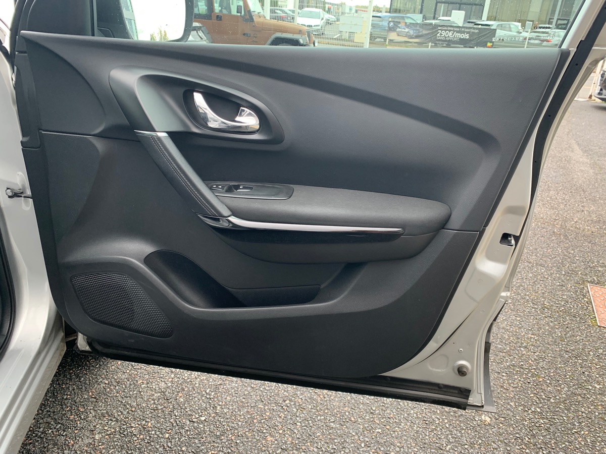 RENAULT Kadjar 110 ch | Business | Crochet d'attelage | Régulateur de vitesse | Radar avant arriére