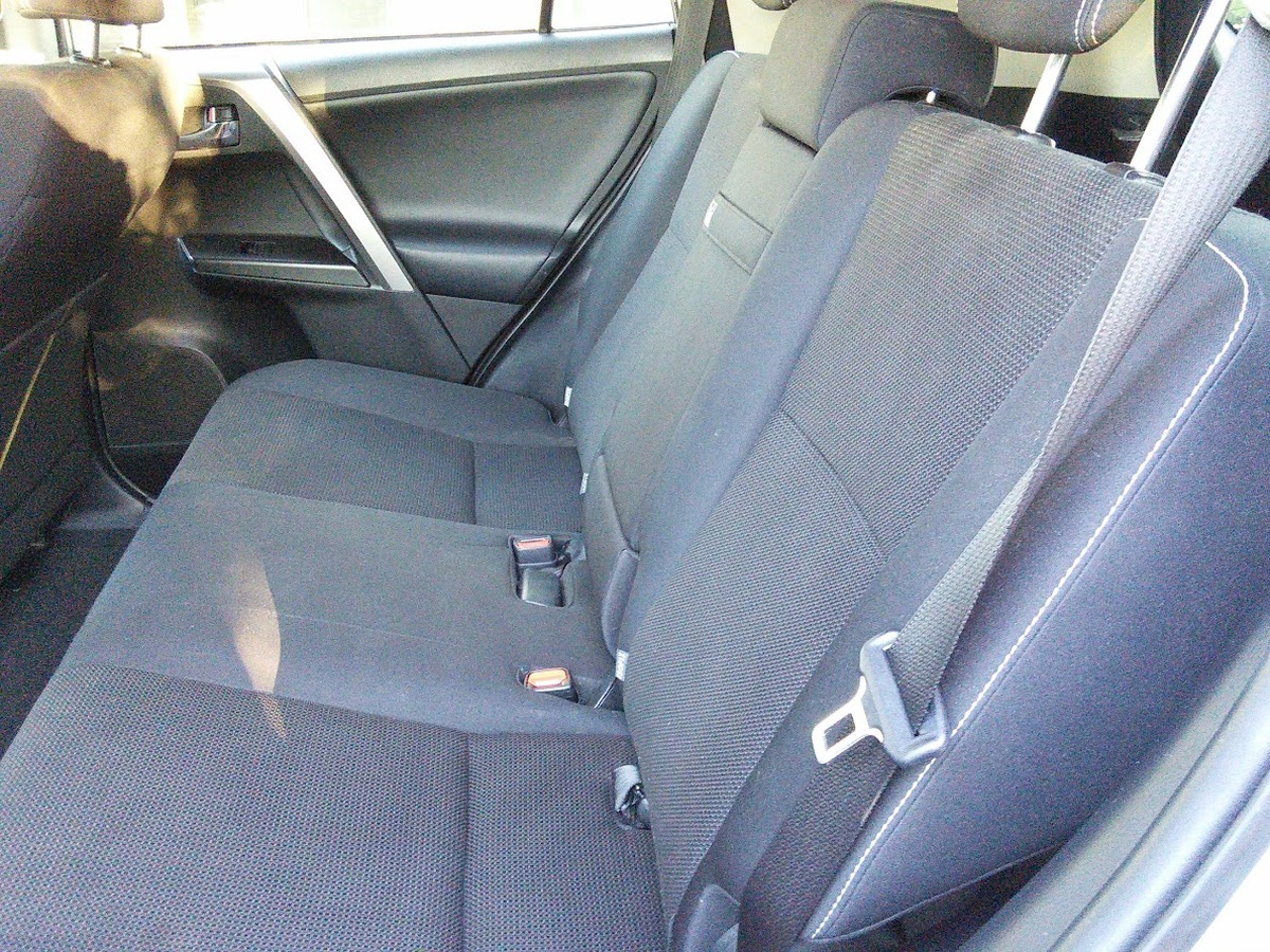 Toyota RAV4 hybride 2.5 VVTi 197 dynamic 2wd 155 cv Boîte auto