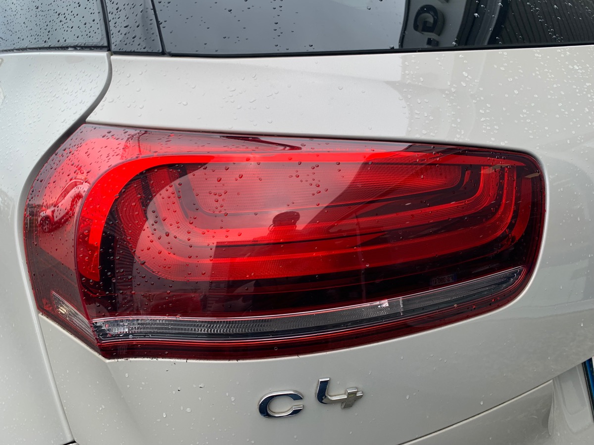 Citroën C4 Picasso FEEL | Mirror Screen | GPS Cartographique | Radar de station. AR & AV | Attelage.