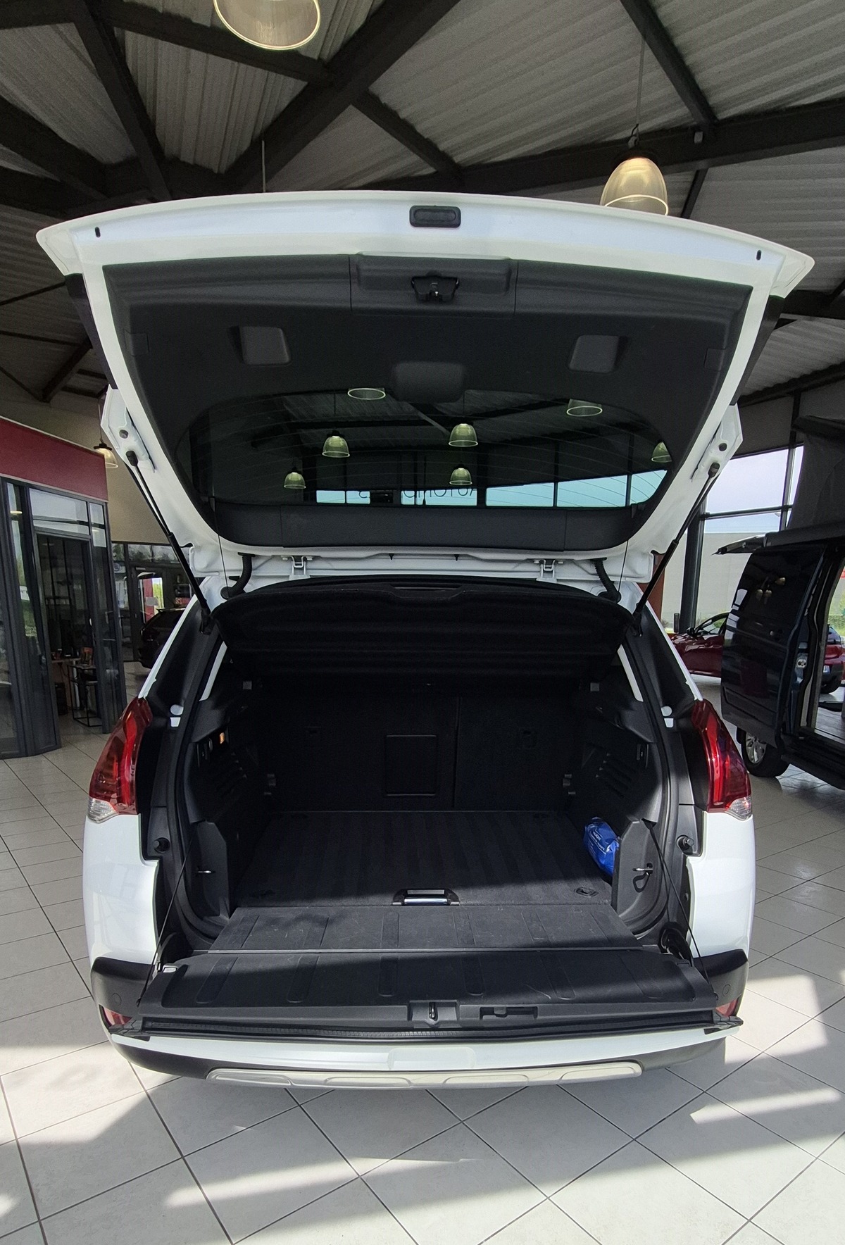 Peugeot 3008 1.2L STYLE  130CV PURETECH S&S