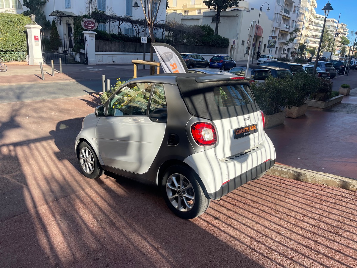 Smart FORTWO Cabriolet 1.0 71 CV / Gris Mat /Capote Noir