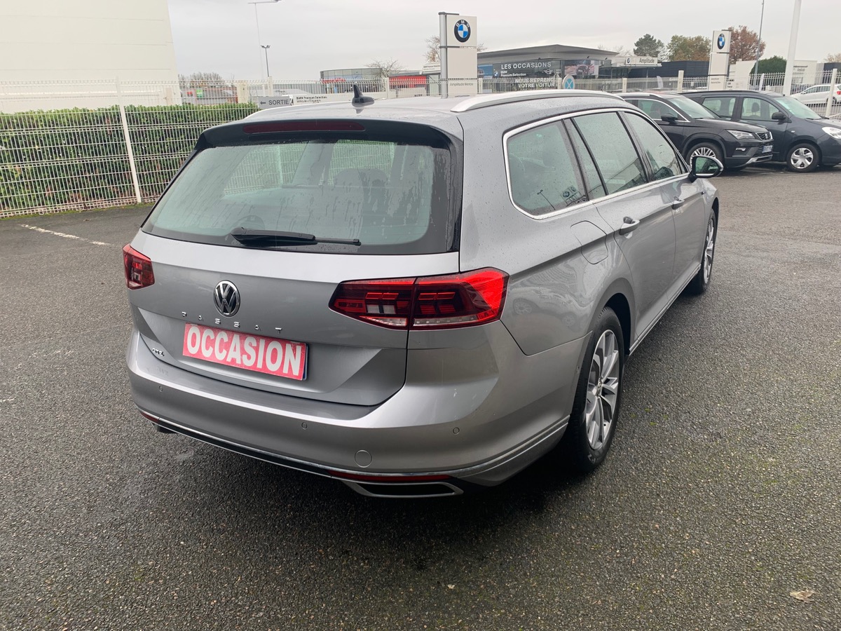 Volkswagen Passat 218 ch | GTE | Combiné instruments digital | Assistant Feu de Route