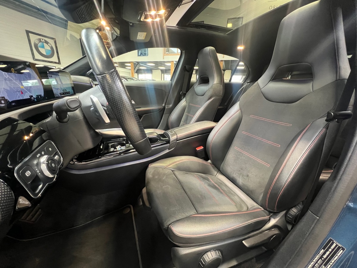 Mercedes-Benz Classe A IV 200 D 150 AMG LINE 8G-DCT