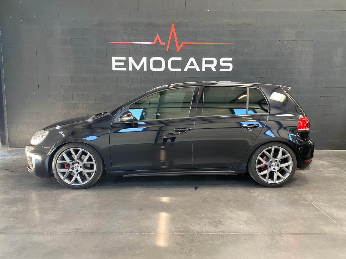 Volkswagen Golf GTi 210