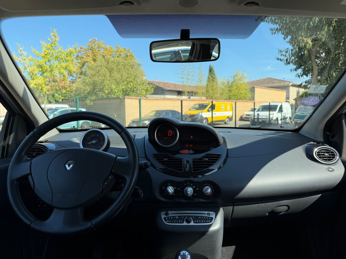 RENAULT Twingo ii 1.2