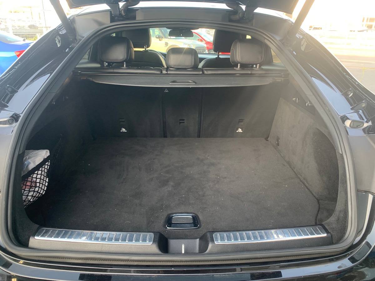 Mercedes-Benz GLC Coupé 170 ch | 4MATIC | Toit ouvrant | Caméra de recul | Avertisseur angles morts