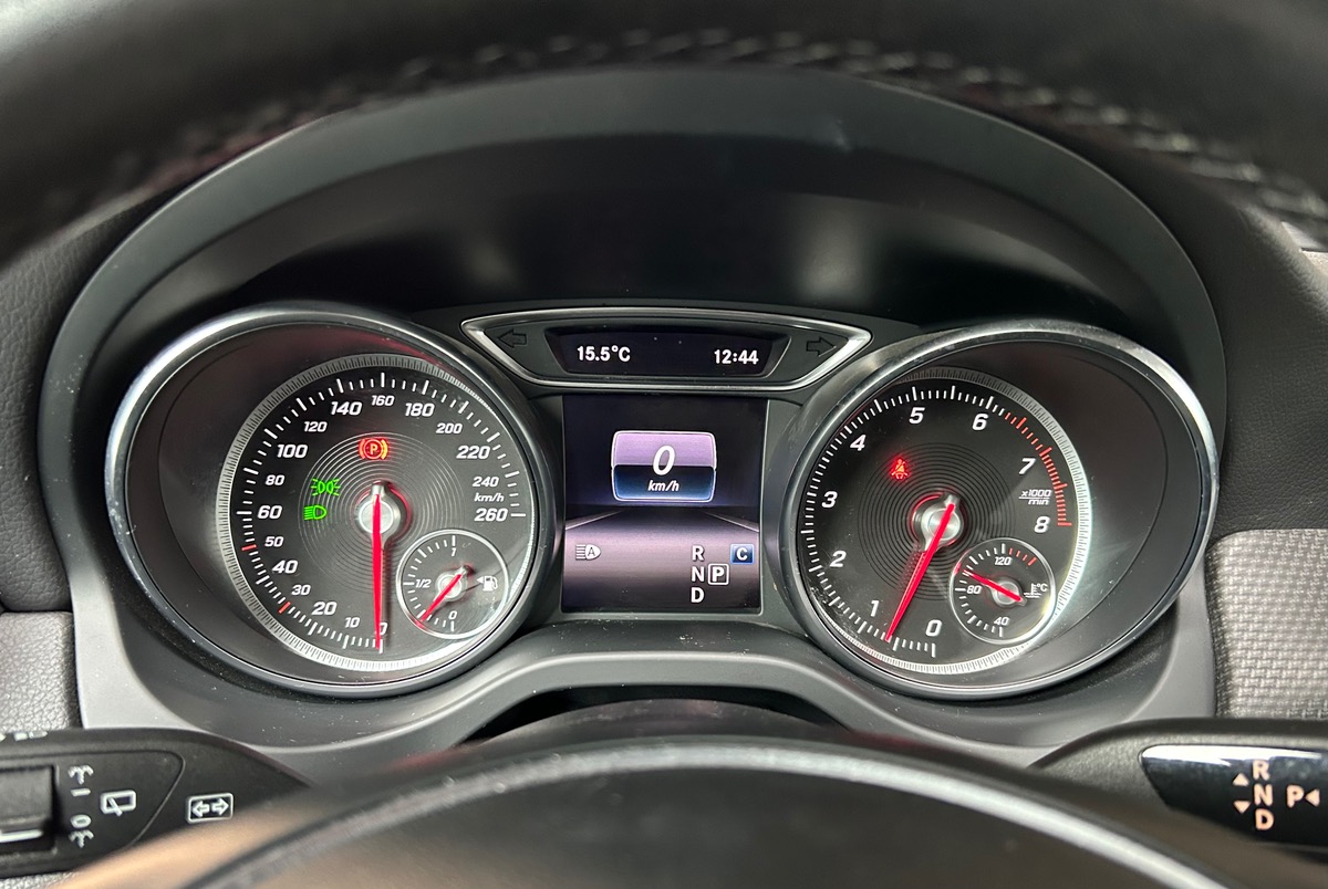 Mercedes Benz GLA 180