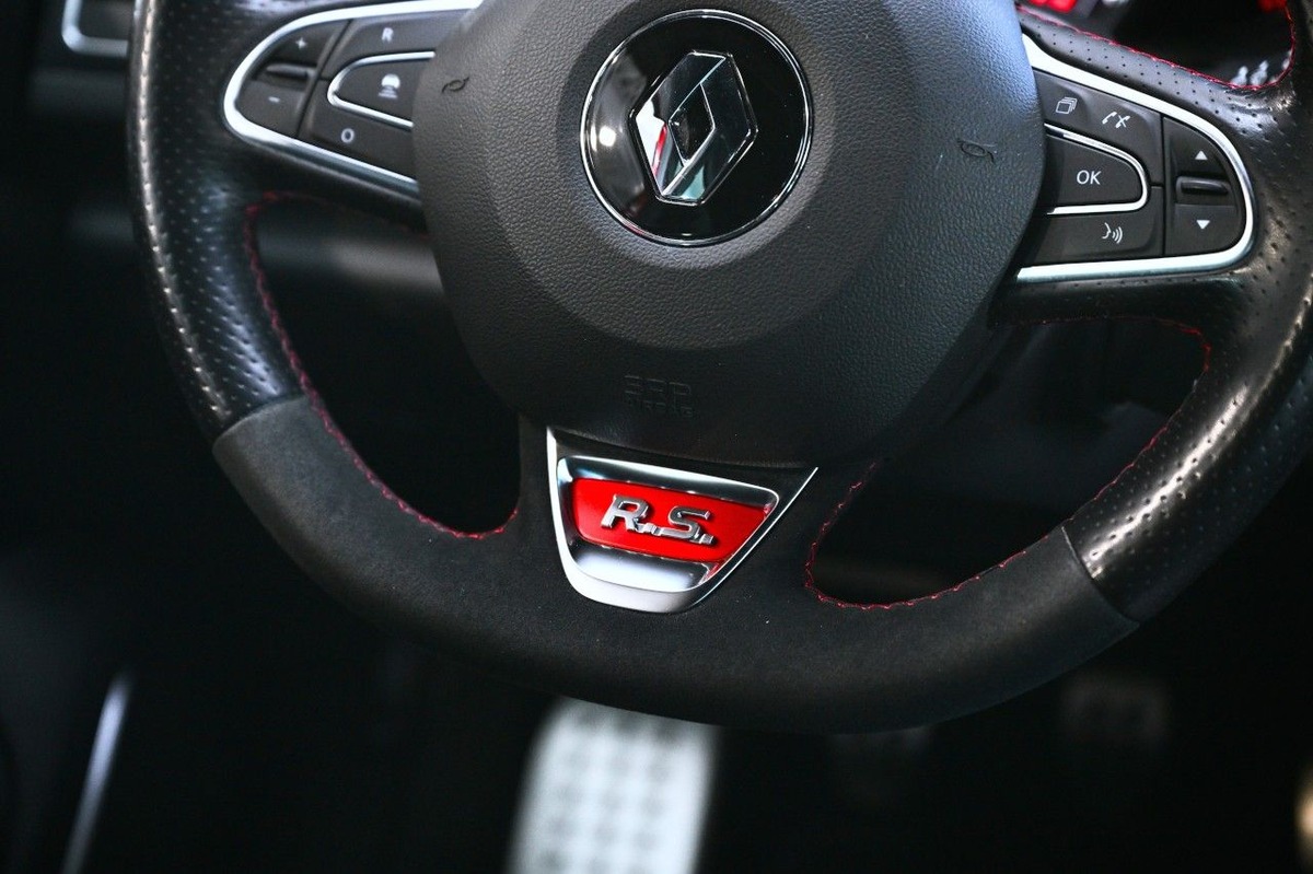 RENAULT Megane IV 1.8 T 300ch RS Trophy