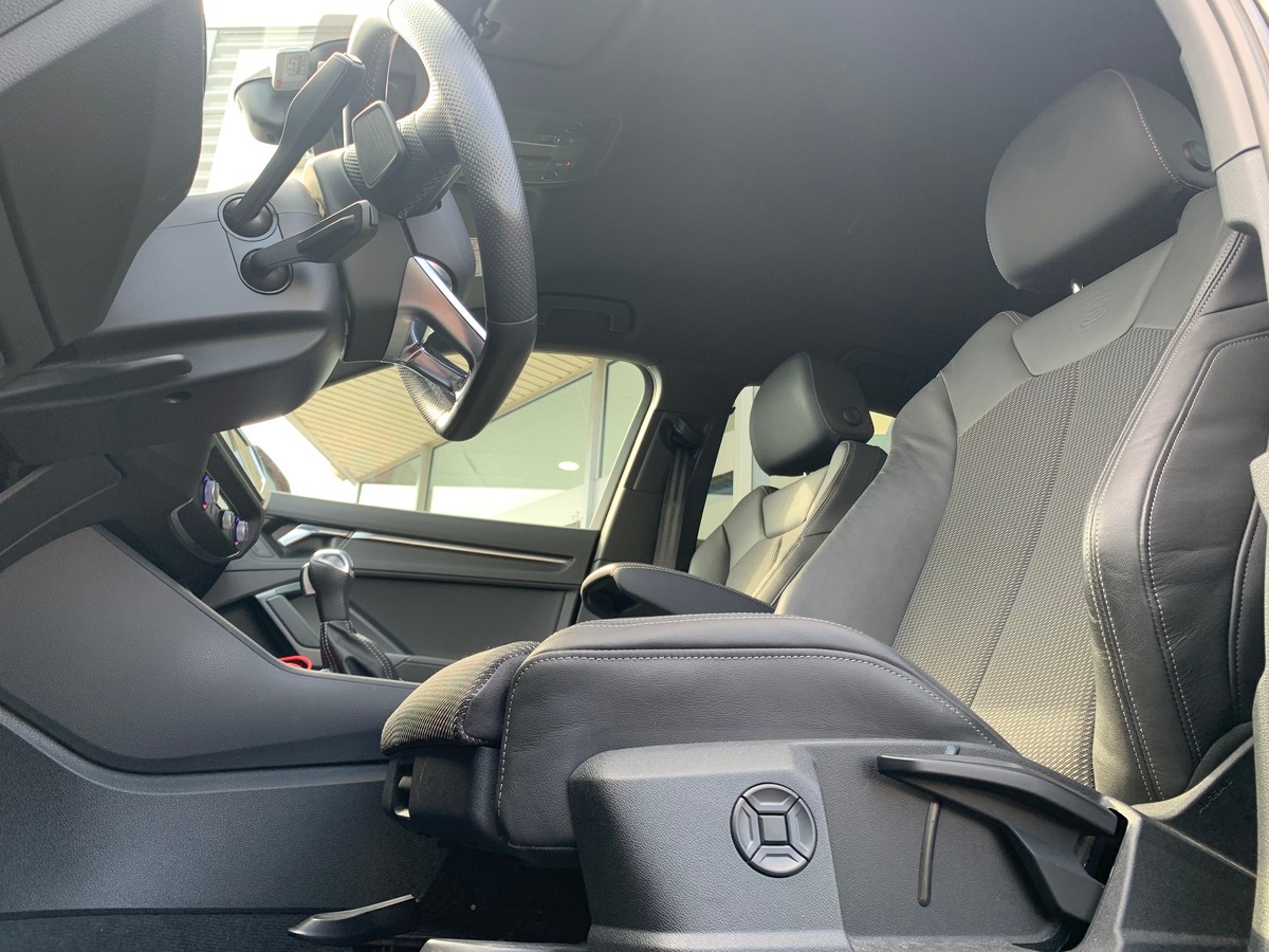 Audi Q3 150 ch | S-Line | Caméra de recul | Apple car Play Android Auto | GPS | Régulateur vitesse
