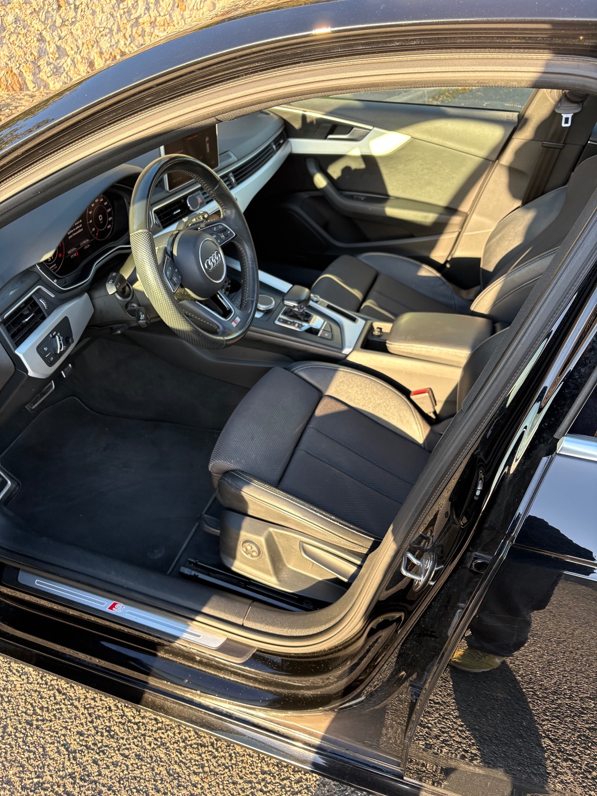 Audi A4 1.4 tfsi 150ch S Line
