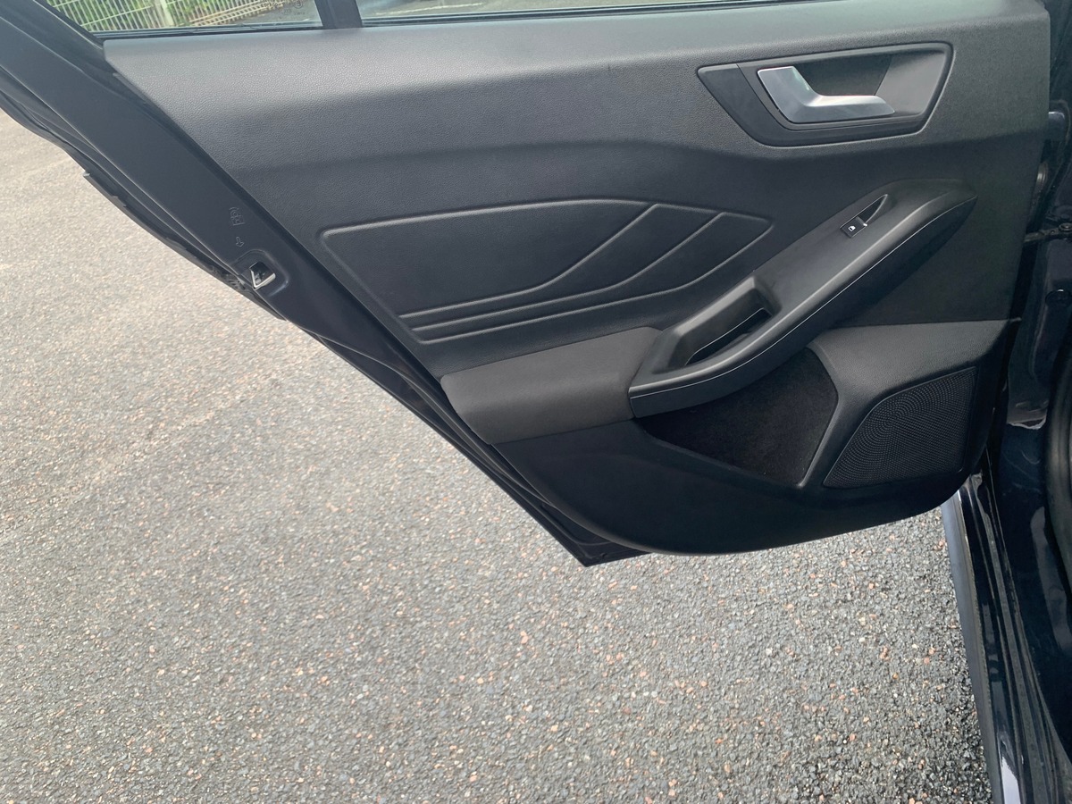 Ford Focus 125 ch | ST-LINE X | Caméra de recul | Apple car play Android auto | Régulateur vitesse